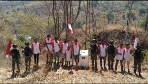 HUT ke 76 RI, TNI Kibarkan Bendera Merah Putih di Patok Perbatasan RI – Timur Leste