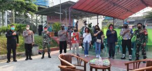 Lana T.Koentjoro SH Wanhat MIO INDONESIA : Vaksinasi dan Nutrisi keduanya Penting