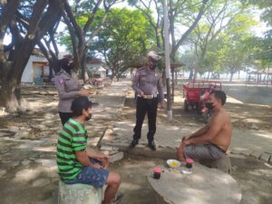 Polres Sumbawa Patroli Tempat Wisata Himbau Masyarakat Patuhi PPKM Skala Mikro
