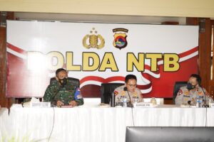 Bahas Perkembangan Covid-19, Pimpinan TNI Polri di NTB Gelar Vicon