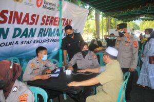 Sebanyak 599 Orang di Sumbawa Barat Divaksin