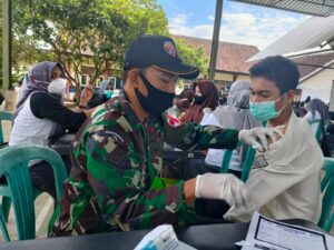 Serbuan Vaksin Covid -19 Di KSB Sinergi TNI/Polri Pemda Sasar Sekolah Sekolah