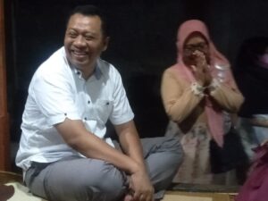 Kunjungi Desa Parampuan, Gubernur NTB Atensi Dampak TPA dan Kesehatan Masyarakat