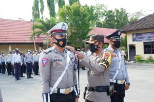 Kapolres Sumbawa Tekankan Gelar Pasukan Operasi Patuh Dilaksanakan Dengan Humanis