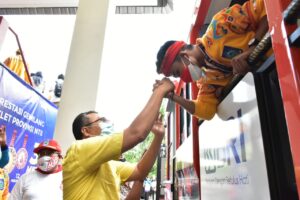 Gubernur NTB Sambut Kedatangan Atlet PON XX Papua Dengan Bangga