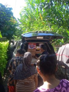 Lagi, H Bambang Muntoyo dan Keluarga Salurkan Bantuan Korban Banjir
