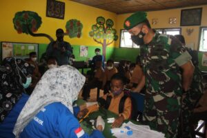 Danrem 162/WB Tinjau Vaksinasi Anak Umur 6 – 11 Tahun