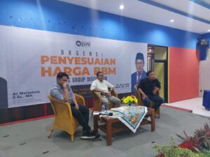 Cangkir Opini Ajak Mahasiswa Malang Diskusikan Pentingnya Penyesuaian Harga BBM bagi APBN 2022