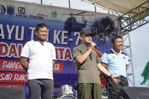 Panitia HUT Ke 77 TNI gelar Fun Walk, Danrem 162/WB : Ini Bentuk Sinergitas