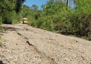 4 Tahun Kinerja Zul-Rohmi, Infrastruktur Jalan Lenangguar dan Orong Telu Hanya Janji Manis