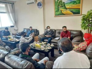 Komisi IV DPRD NTB Akan Panggil PUPR Untuk Percepat Perbaikan Jalan Tambak Sari