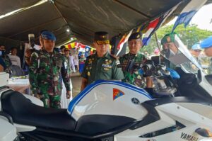 Danrem 162/WB Tinjau Pameran Alutsista HUT ke-77 TNI, Berbagai Alat Militer Ditampilkan