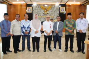 Akhiri Sengketa Batas Wilayah, Bupati Bima dan Bupati Dompu Tanda Tangani Kesepakatan