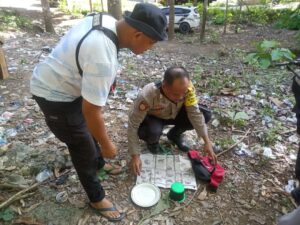 Gerebek Judi Dadu di Desa Diha, Personil Polsek Belo Amankan Alat Penghisap Narkoba