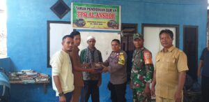 Polri Peduli, Polsek Woja Salurkan Bantuan untuk Masjid Matua dan TPQ Al Anshari