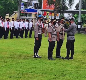 Kapolres Pimpin Upacara Sertijab Waka Polres Bima