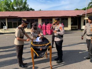 Kapolres Dompu Pimpin Langsung Sertijab Pejabat Baru Lingkup Polres