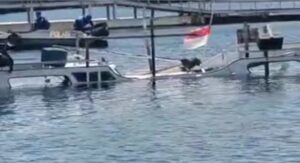 Dihantam Angin Kencang, Perahu Motor Tujuan Pulau Paserang Sumbawa Barat Tenggelam