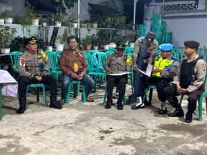 Pastikan Kelancaran Natal dan Tahun Baru, Kapolres Tinjau Beberapa Gereja di Dompu