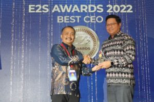 Presiden Direktur AMMAN Dapat Penghargaan “Best CEO” pada Ajang E2S Awards 2022
