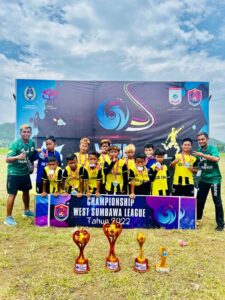 Tim SSB Taruna Potu U-12 Raih Juara 1 Liga Sepak Bola Sumbawa Barat, 5 Piala Diborong