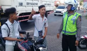 Tilang Manual Kembali Diterapkan Polisi, Ini Alasannya?!