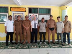 ESDM Provinsi NTB Resmikan dan Serahkan Bantuan Sumur Bor Kepada Ponpes di Loteng dan Lotim