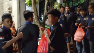 Bantu Supply Makanan Saat Banjir, Ketua Garda Muda Nasdem Dompu : Kami Merasa Terpanggil
