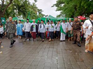 Polres Lombok Tengah Amankan Kegiatan Jalan Sehat I Abad Nahdatul Ulama