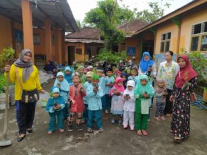 Ekstrakulikuler, Anak-anak TK Ceria Gunung Sari Diajak Mengenal dan Melestarikan Alam