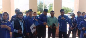 Tolak PK Moeldoko, Ratusan Kader Demokrat Datangi Pengadilan Negeri Sumbawa