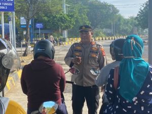 JUM’AT CURHAT, Kapolsek KPL Tano Ajak Pengguna Jasa Jaga Kamtibmas dan Peduli Keselamatan  