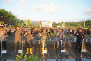 Hari Mangrove Nasional 2023, Danrem 162/WB dan Kapolda NTB Tanam Mangrove Serentak di Lombok Barat