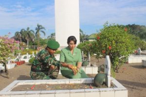 Kasrem 162/WB Pimpin Ziarah Rombongan, Peringati HUT Ke-66 Kodam IX/Udayana