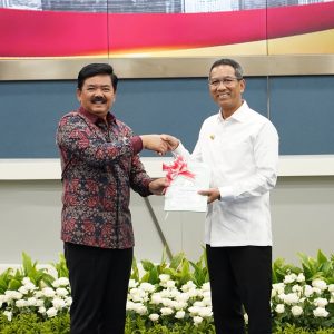 Dua Kota Deklarasi Sebagai Kota Lengkap, Menteri ATR : Jamin Kepastian Hukum Hak atas Tanah dan Ciptakan Investasi yang Aman