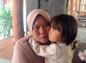 Video Moment Sedih Siti Zubaidah, Dalam Kondisi Hamil Tinggalkan Anak Kecilnya Penuhi Panggilan Kejari Untuk Dipenjara