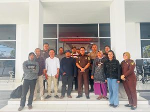 Kejari Mataram Tunda Eksekusi Ibu Hamil dan Enam PKL di Lombok Barat Sampai Ada Kejelasan Status Lahan