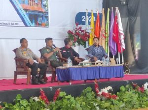 Pelepasan Mahasiswa KKL angkatan XXV, Dandim 1607/Sumbawa Berikan Pembekalan Wasbang di Universitas Sumbawa