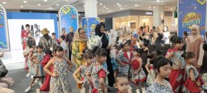 Kenalkan Batik Futuristik, Ardan Managemen Gelar Fashion Show Designer di Jogjakarta