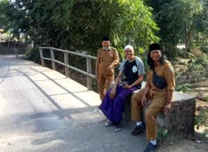 Jembatan Medas Gunung Sari Yang Menghubungkan Dua Kecamatan, Mulai Dipasang Pagar Pengaman 