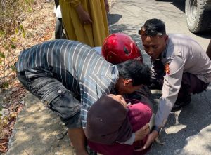 Viral Polisi Bantu Evakuasi Anak Kecelakaan di Jalur Desa Wisata Mantar