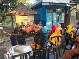 Gugah Kesadaran Masyarakat, KKN UNW Mataram Gelar Pelatihan Pengolahan Sampah Bernilai Ekonomi