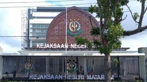 Tujuh Terdakwa Kasus Penggeregah Lahan Pantai Duduk Batulayar Disurati Kejari Mataram Untuk Dieksekusi