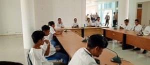 Kadikes Loteng Dianggap Pengecut, Tak Hadiri Hearing Publik Atas Temuan Pembangunan Puskesmas Aik Mual