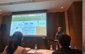 Dosen Fakultas Kedokteran Universitas Mulawarman Presentasikan Hasil Riset Sarang Semut di Hong Kong