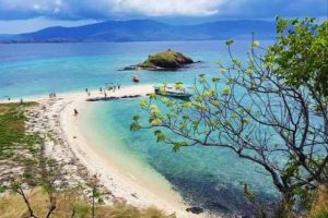 Nisa Pudu, Pulau Kecil di Dompu Yang Indah Dikelilingi Laut Biru Namun Belum Dikembangkan