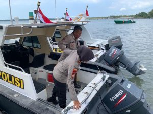 Amankan Wilayah Perairan Jelang Pemilu, Sat Polair Lombok Utara Cek Kapal Patroli