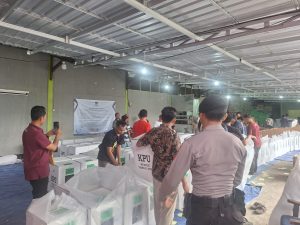 Satgas Preemtif amankan dan Pantau Pengepakan Surat Suara di KPU KLU