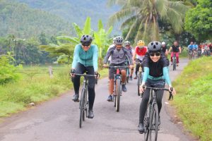 Kapolres Lombok Utara Rutin Gowes, Jaga Kebugaran Tubuh Menjelang Pemilu