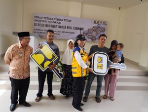 Kementerian PUPR Serahkan Kunci Huntap Tahap 3 Kepada Warga Terdampak Bencana Alam Cianjur
